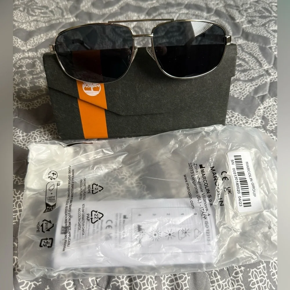 Timberland TB7119 Shiny Nickeltin and Smoke Lense Sunglasses NIP